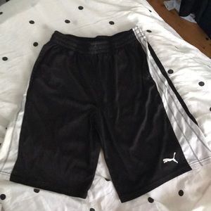 Boys L (14-16) puma shorts